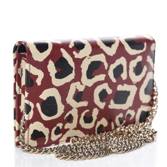 🔥🔥NEW GUCCI
Patent Leopard Print Betty Chain Wallet Brick Red Black🔥🔥 - Picture 13 of 14